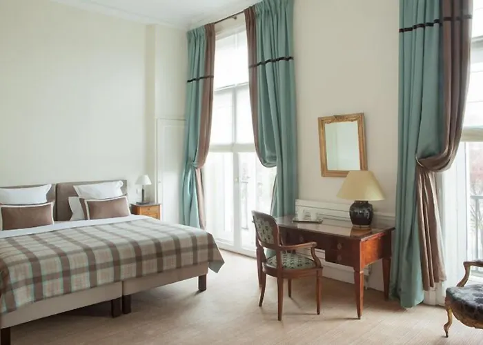 Brighton - Esprit De France Hotel