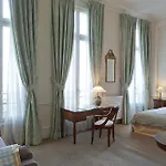 Brighton - Esprit De France פריז