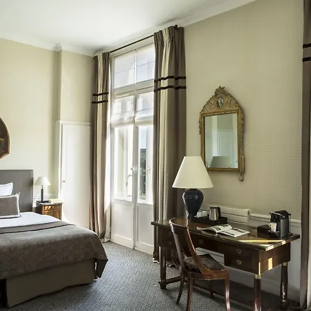 브라이튼 - 에스프리 드 프랑스 호텔