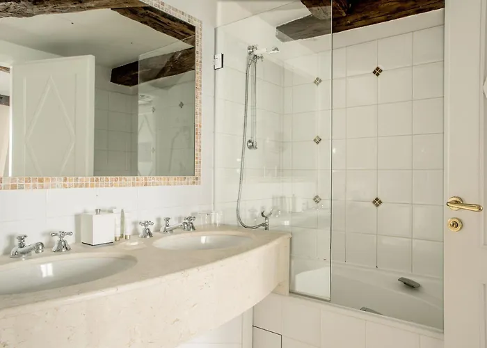 Szálloda Brighton - Esprit De France 4*