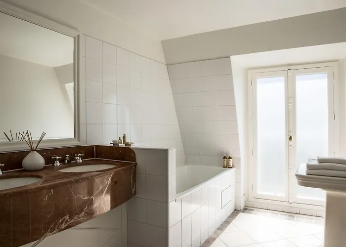 オテル ブライトン エスプリ ドゥ フランス ホテル パリ